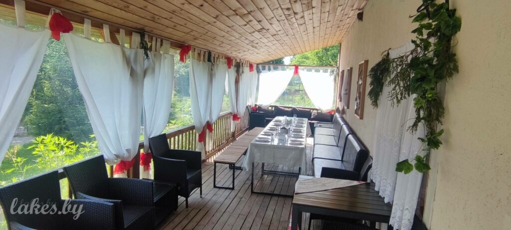 Коттедж для компании